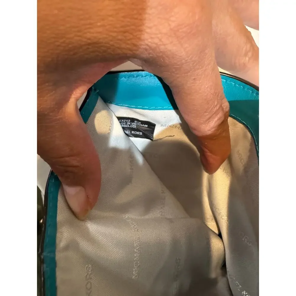 Michael Kors leather small envelope wallet snap closure turquoise 2017 preppy